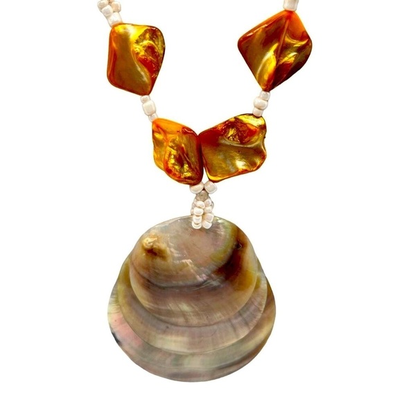 Handcrafted Shell Pendant Necklace With White Beads   A42 - Picture 3 of 7